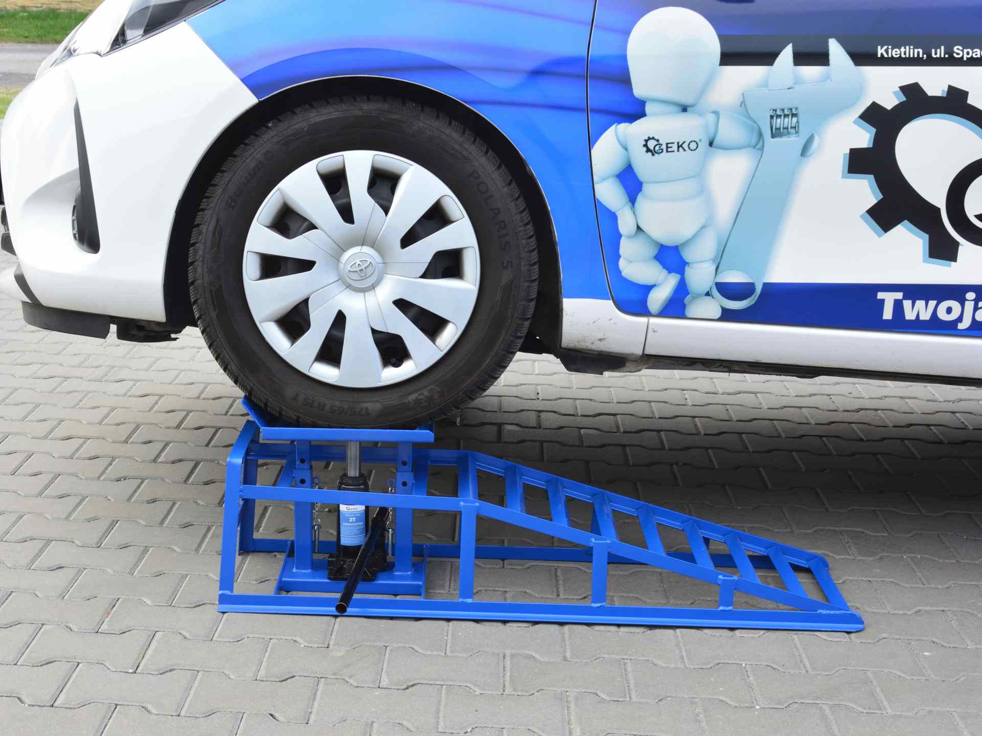 Υδραυλική Ράμπα Αυτοκινήτου 2Τ GEKO