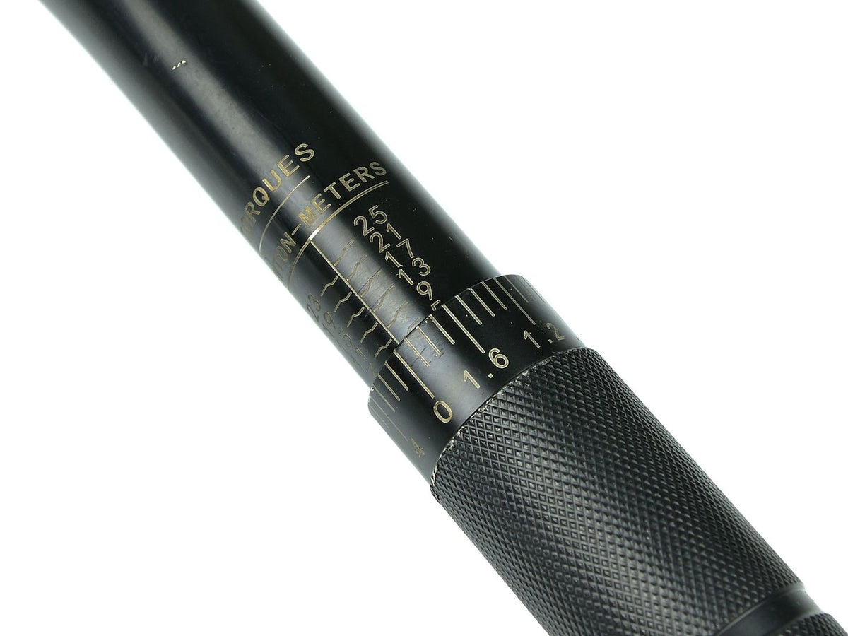 Δυναμόκλειδο 1/4" 4-25NM Μαύρο GEKO
