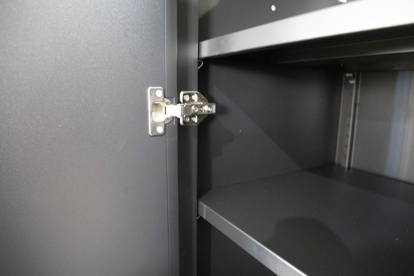 Σετ Μεταλλικα Μοντερνα Επιπλα Για Εργαστηριο 10 Τεμαχια Μαυρο/Κοκκινο Hbm