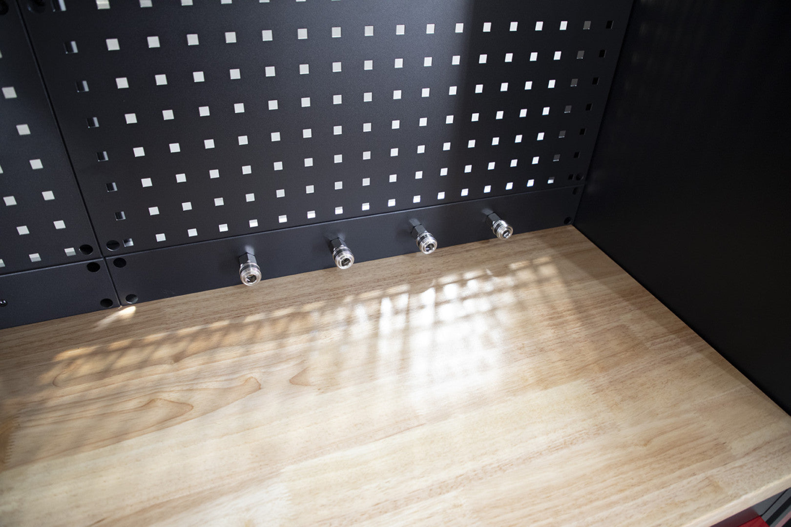 Σετ Μεταλλικα Μοντερνα Επιπλα Για Εργαστηριο 10 Τεμαχια Μαυρο/Κοκκινο Hbm