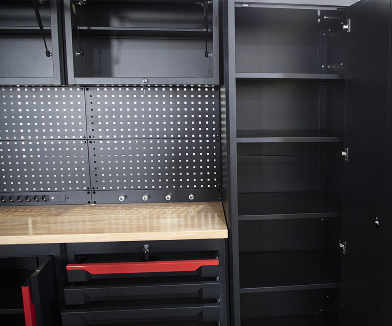 Σετ Μεταλλικα Μοντερνα Επιπλα Για Εργαστηριο 10 Τεμαχια Μαυρο/Κοκκινο Hbm