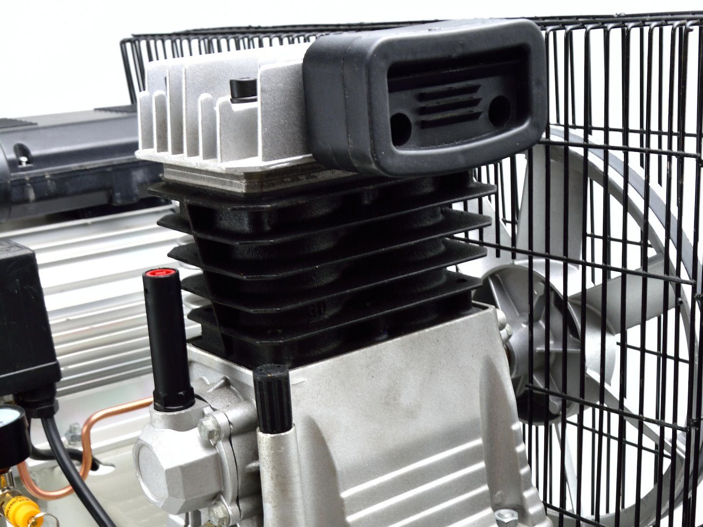 Κάθετος Αεροσυμπιέστης 100L 390L/Min 220V GEKO