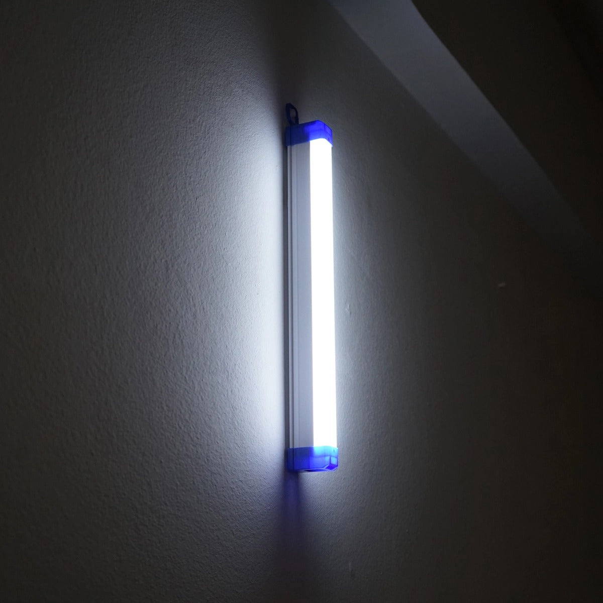 Λαμπα Led 60W 6500K Με Μαγνητικη Βαση & Επαναφορτιζομενη Μπαταρια 3600Mah, 520 X 23 X 38Mm, Ip20